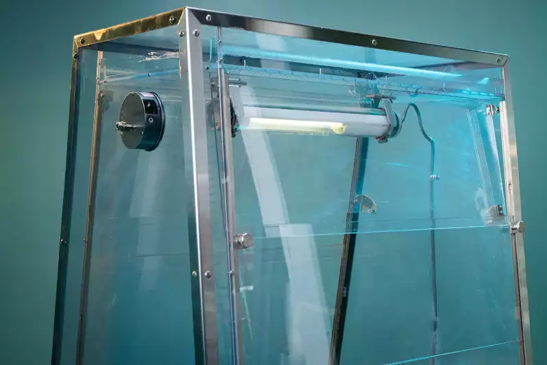 Image of Rolling Glass Lab Enclosure