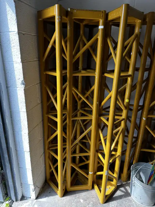 Image of 72" Yellow Aluminium Truss